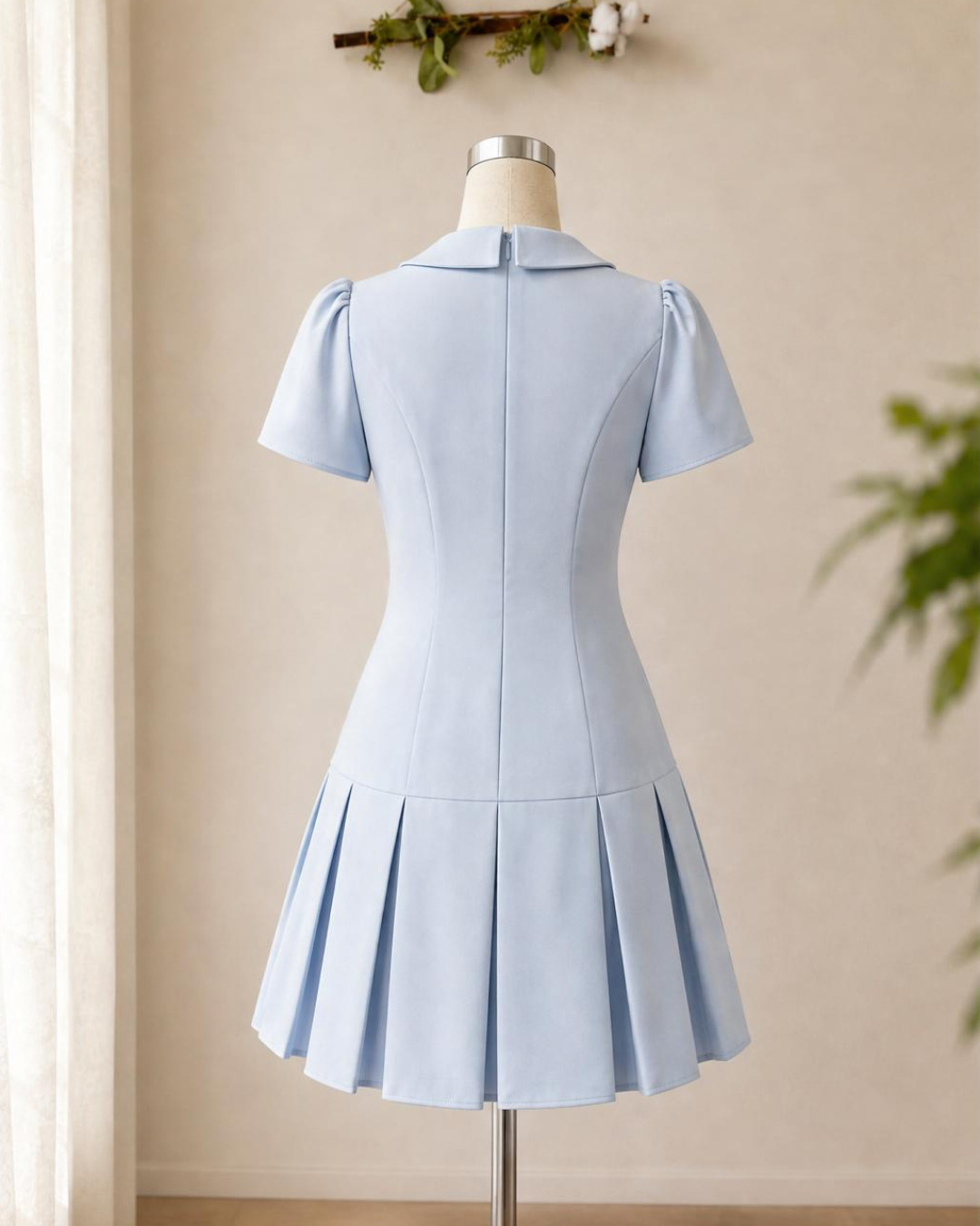 Zelia – Váy Mini Cổ tròn Xếp Ly Tùng Dưới — Xanh baby — Sau · Rõ sản phẩm · Khác