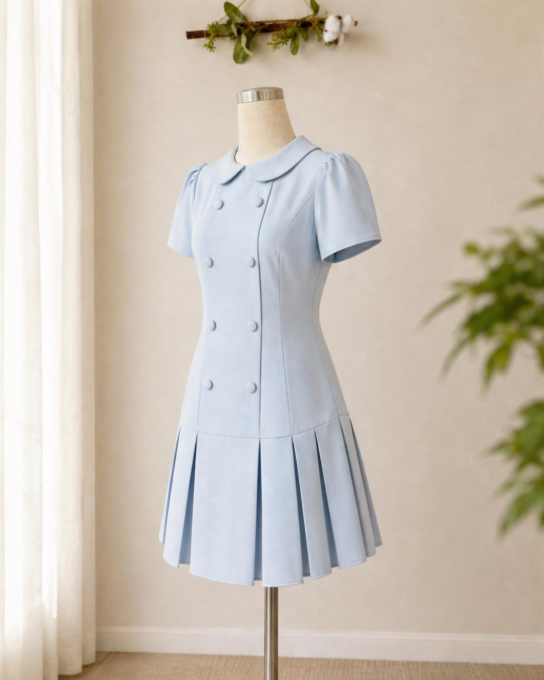 Zelia – Váy Mini Cổ tròn Xếp Ly Tùng Dưới — Xanh baby — 3/4 trước · Rõ sản phẩm · Khác