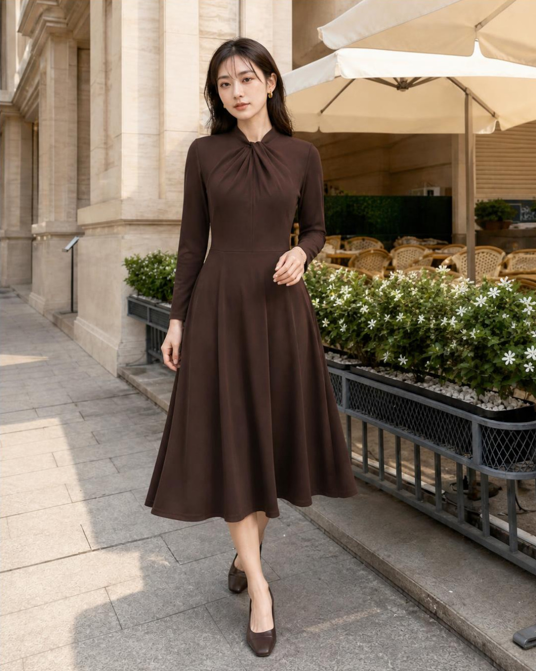Nadia – Váy Midi Cổ tròn Xoắn Nếp — Nâu chocolate
